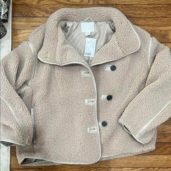 H&M Tan Puffer Jacket with Relaxed Fit - Picture 1 of 3